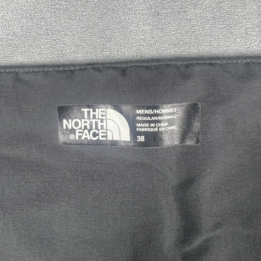 The North Face Mens Black Honeycomb Hiking Shorts Belted Size 38